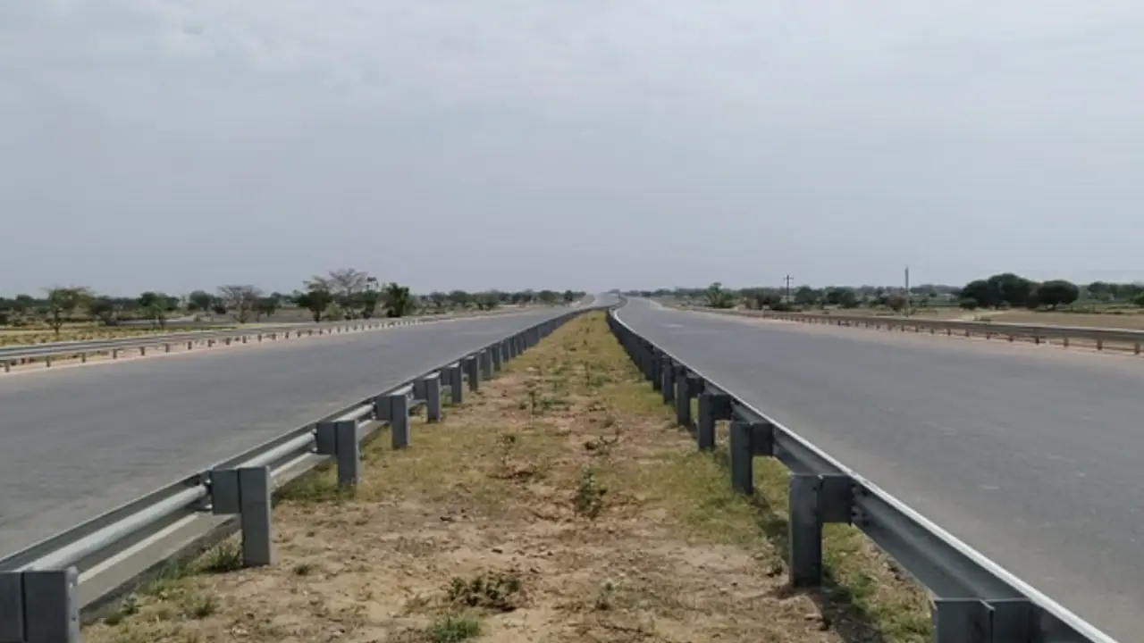 Agra-Etawah Highway Source:- Samvad