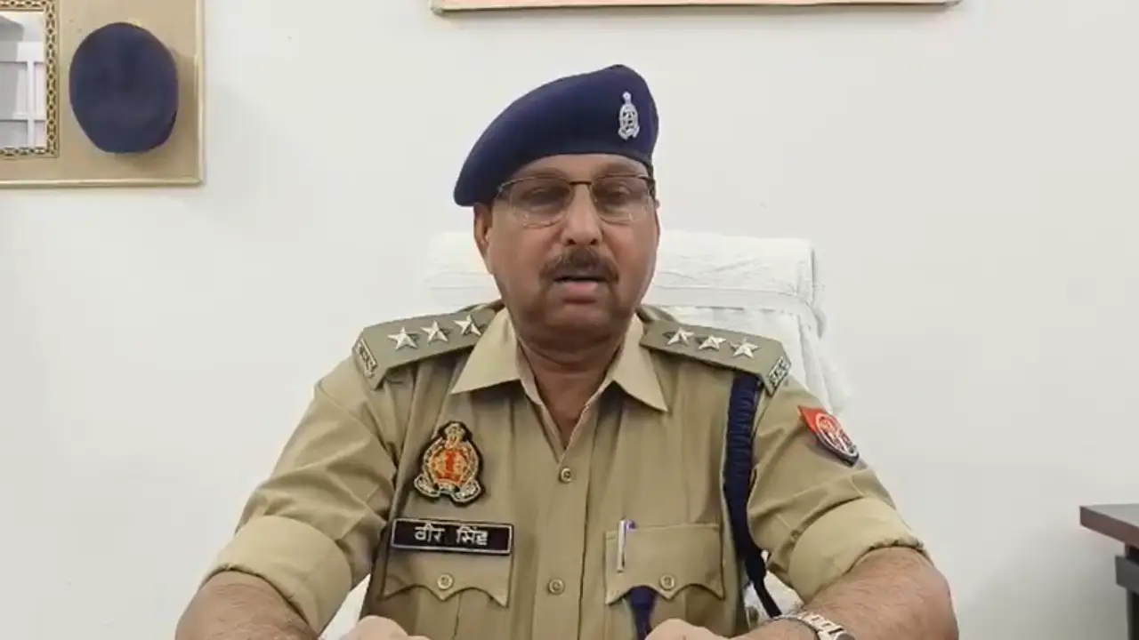 Fatehpur News, जानकारी देते सीओ थरियांव वीर सिंह, Source; Batkahi