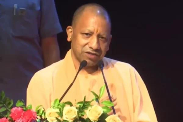 UP Industrial Push: योगी सरकार के इस फैसले से यूपी में रोजगार की लगेगी झड़ी, 190 करोड़ का पैकेज मंजूर UP Industrial Push, CM Yogi Adityanath (Source; @myogiadityanath-X Account)