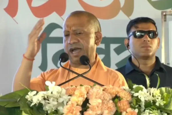 किसानों को योगी सरकार का बड़ा तोहफा: बागवानी फसलों में इस काम के लिए मिलेगा 50 फीसदी अनुदान, ऐसे करें आवेदन Horticulture Fencing Subsidy... CM Yogi Adityanath (X handle)